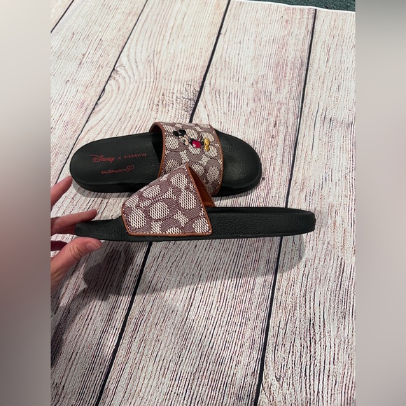 Disney x ©Disney Parks Sport Slide Sandals